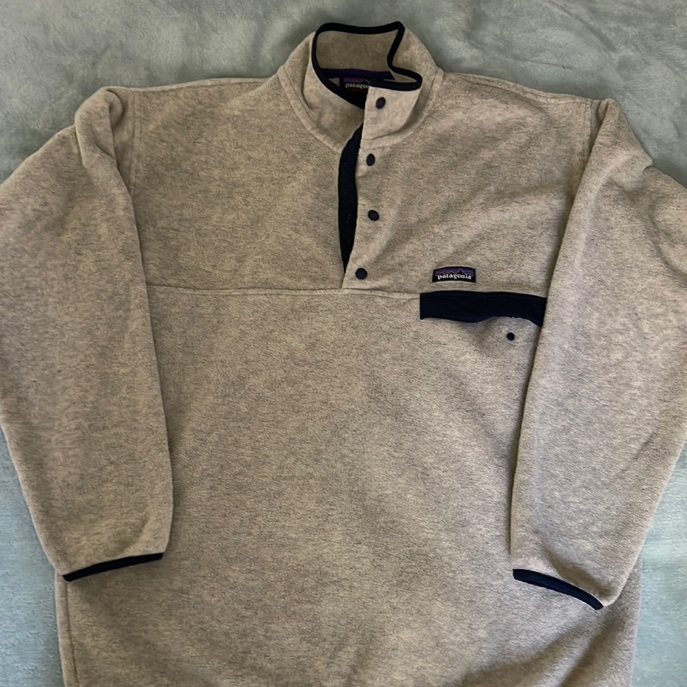 Patagonia pullover sweatshirt
